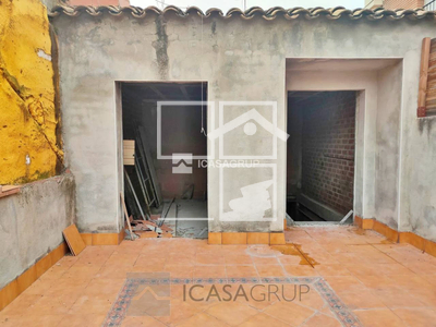 Local en Calle Sant Isidre Número 26  , Rubí Barcelona