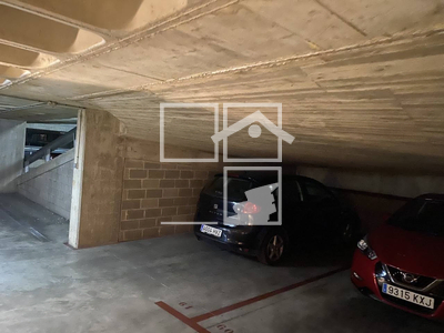 Local en Calle Dibuixant Avellaneda    , Terrassa Barcelona