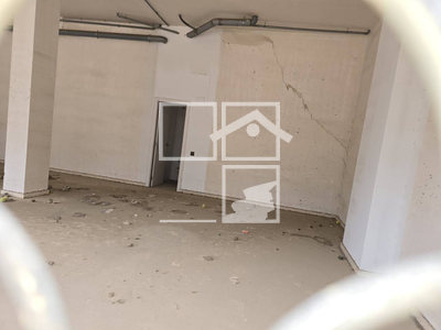 Inmueble en Plaza Comte Guifré    local, Barcelona