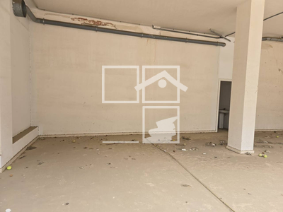 Inmueble en Plaza Comte Guifré    local, Barcelona