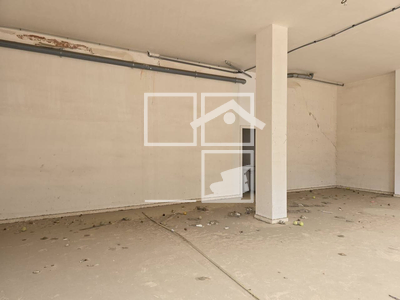 Inmueble en Plaza Comte Guifré    local, Barcelona