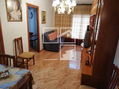 Local en Isaac AlbÃ©niz, Badalona Barcelona