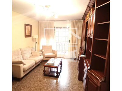 Local en Calle Sicília    , Santa Coloma de Gramanet Barcelona