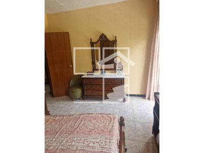 Local en Olot Girona