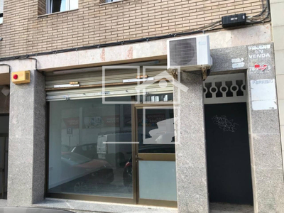 Local en Calle Violinista Vellsola    , Terrassa Barcelona