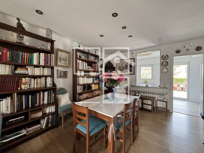 Local en Olot Girona